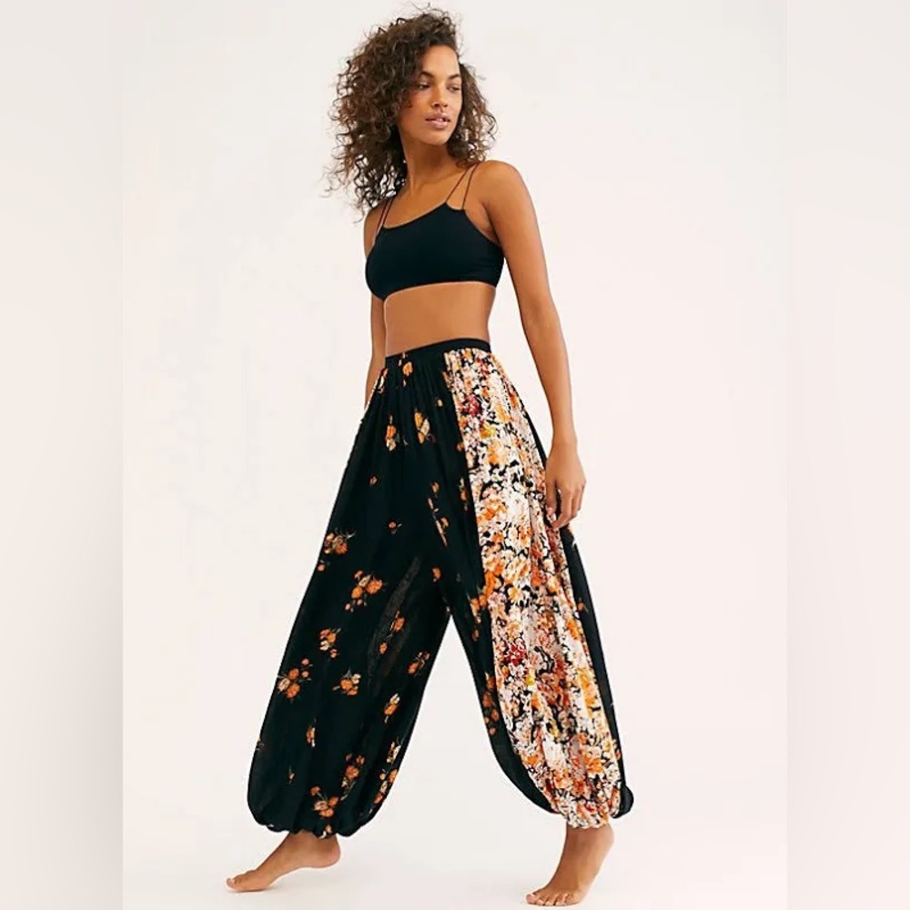 NWOT Free People Do Your Dance Printed Harem Pants - Black & Orange - Size Small